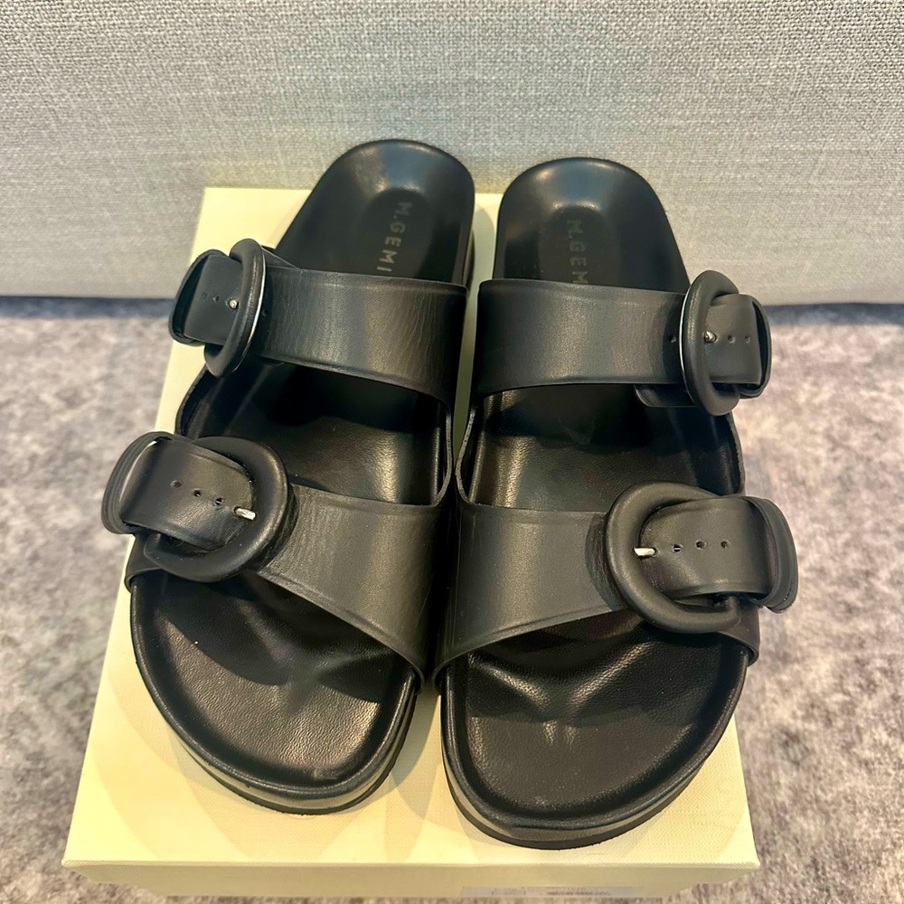 M. Gemi Black Leather Sandals